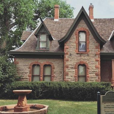 Avery House